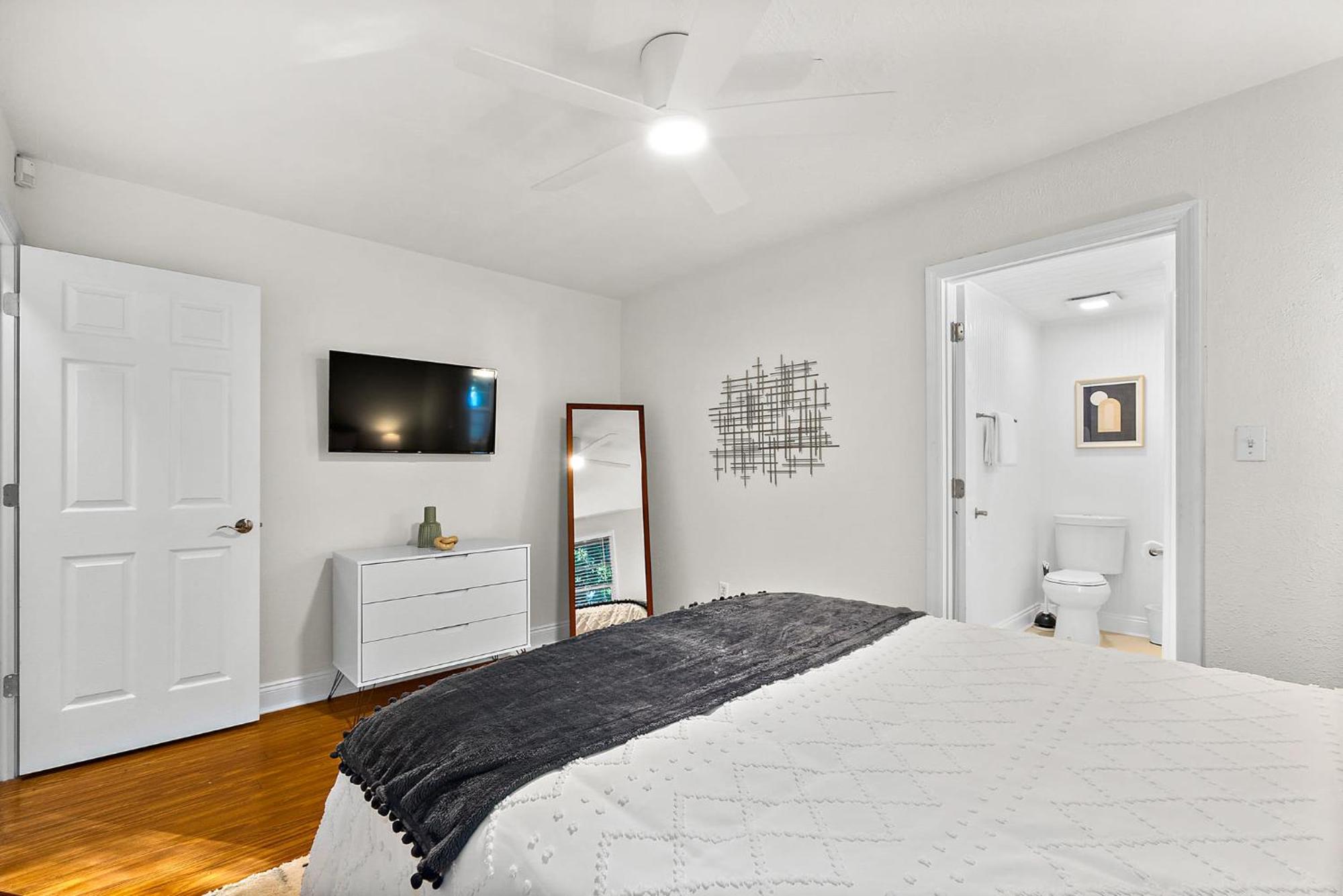 Private Uptown Flat - Walk To Nights Of Lights! Apartamento St. Augustine Exterior foto